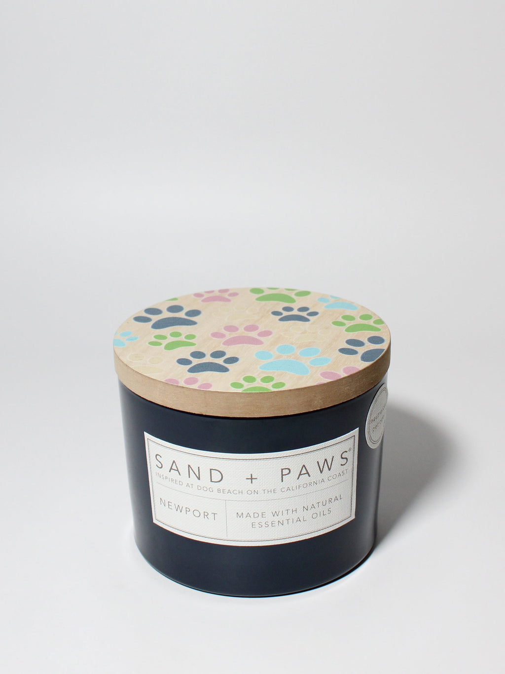 Premium Sand + Paws Newport 12 oz scented candle