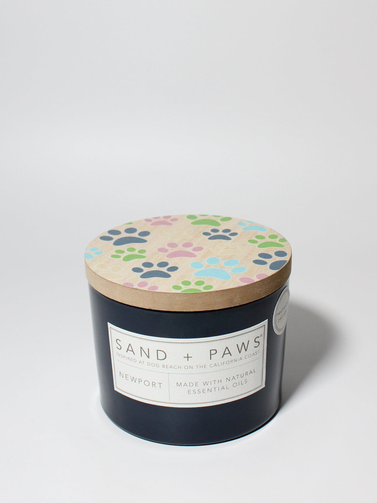 Premium Sand + Paws Newport 12 oz scented candle
