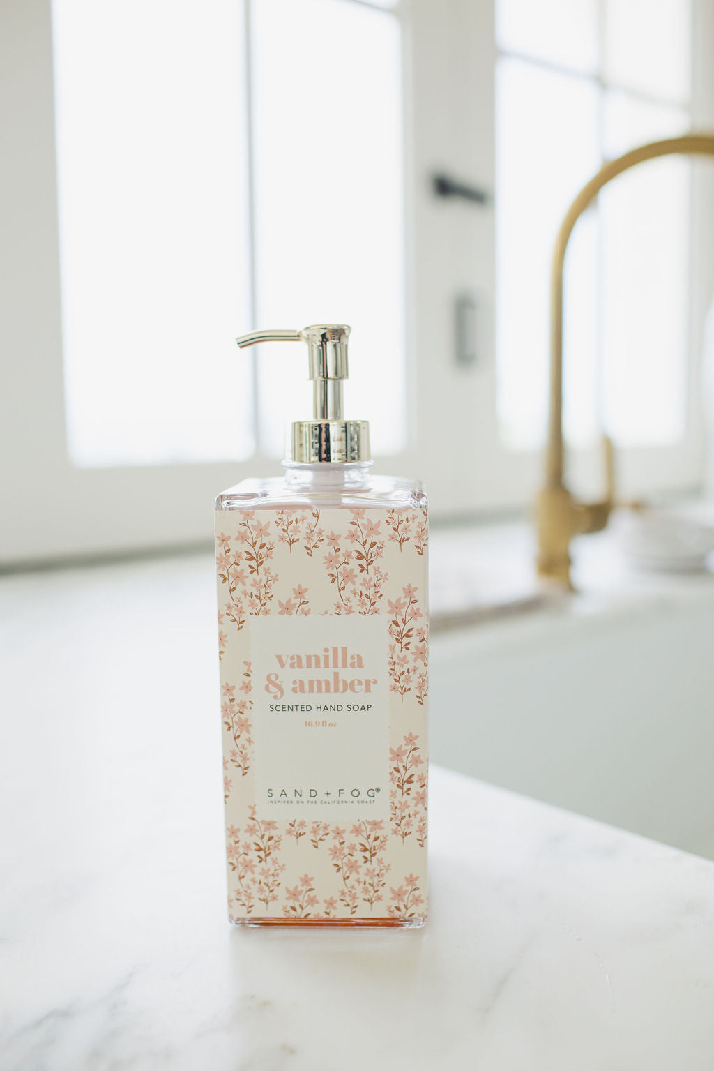 Premium Vanilla & Amber 16.9 oz Liquid Hand Soap