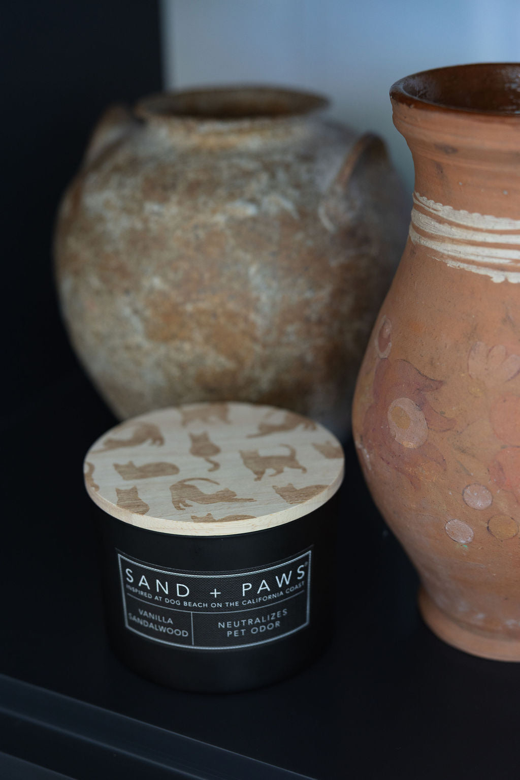 Premium Sand + Paws Vanilla Sandalwood 12 oz scented candle