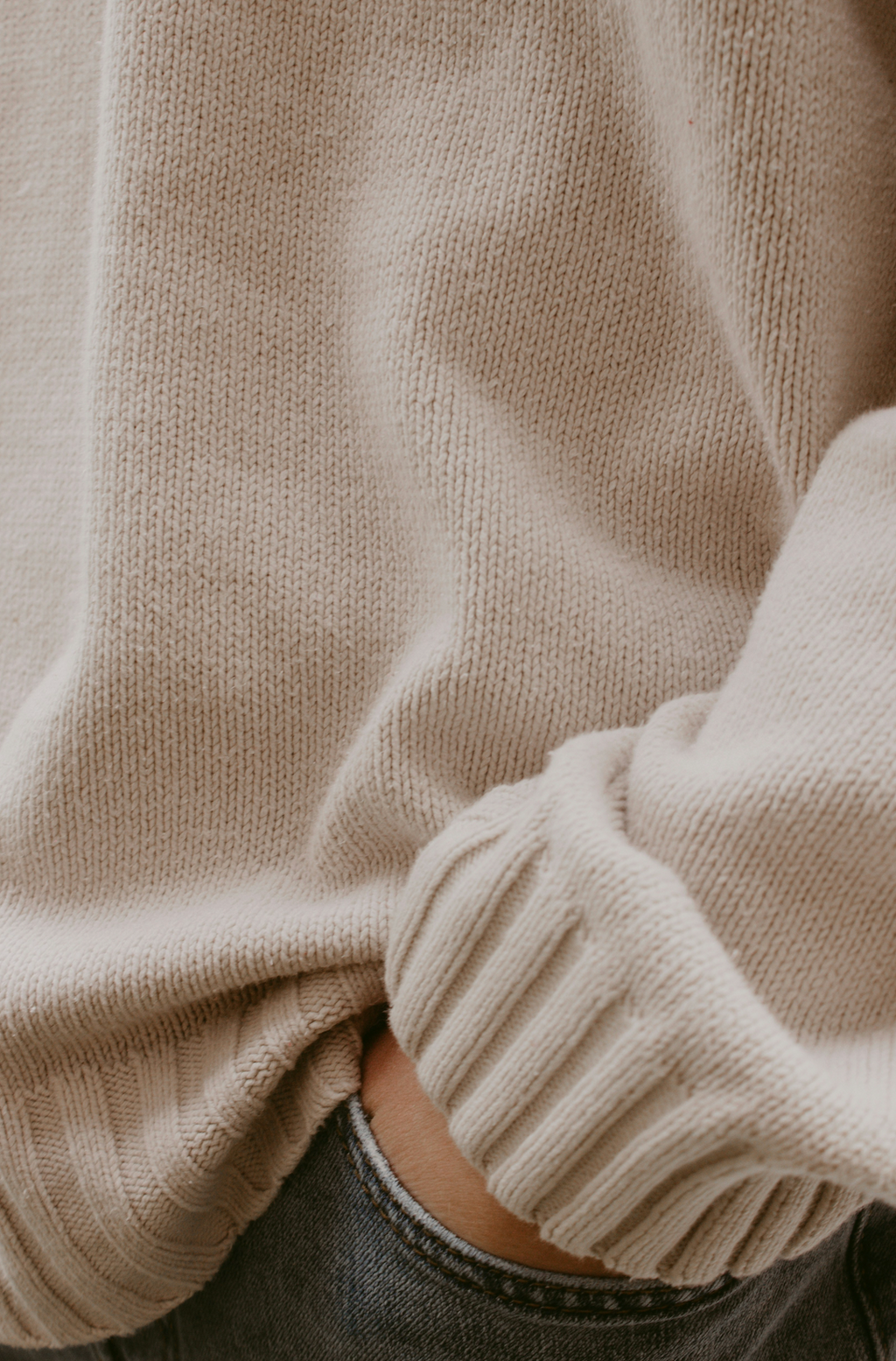 Premium Cashmere Sweater 17.5 oz Liquid Hand Soap